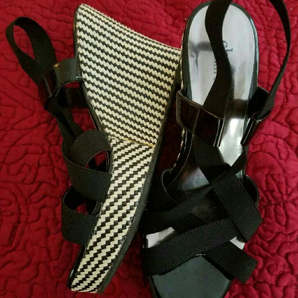 Sandals - Picture 2 of 3