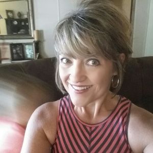 Meet your Posher, Robbin