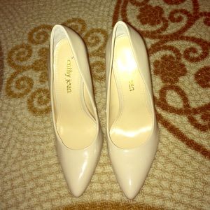 Reduced Price!! Nude Cathy Jean pumps