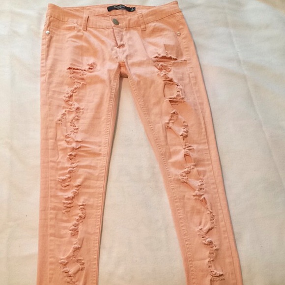 🌸Pink distressed jeans🌸 - Picture 2 of 3
