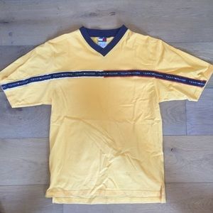 Vintage Tommy Hilfiger Mens Tee Shirt