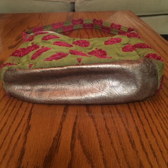 LAST CHANCE! Beautiful purse - Picture 2 of 4