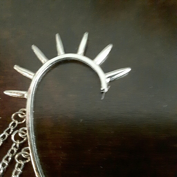 Spiked ear crawler - Picture 2 of 4