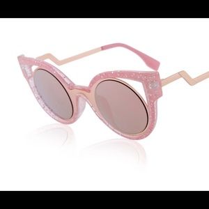 🍉Brand New!🍉 unique sunnies!