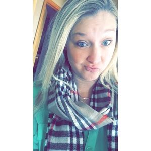 Meet your Posher, Erika