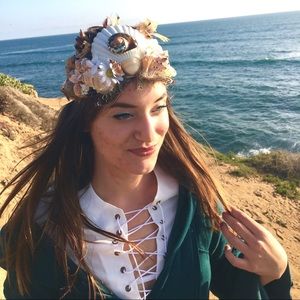 Meet your Posher, Roya