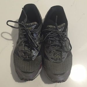 Mizuno Wave prophecy running shoes
