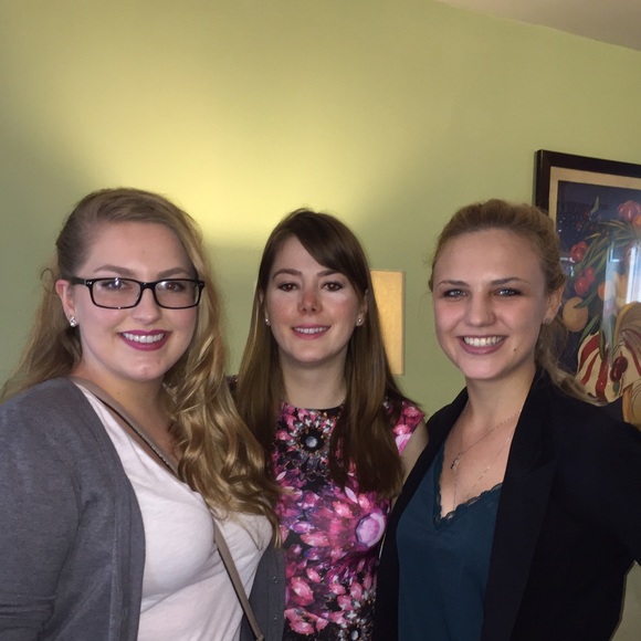 Meet your Posher, Katelyn