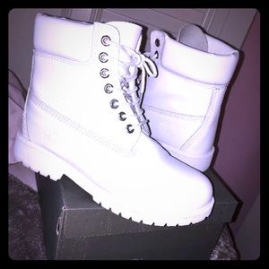 All white timberlands