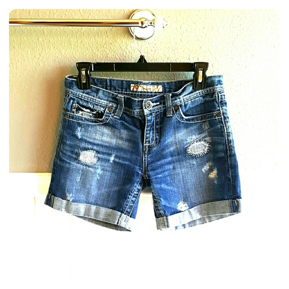 BKE Pants - BKE Distressed Shorts!