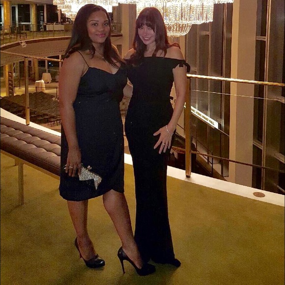 Les habitudes Dresses & Skirts - 🍾Black tie NYE? : Wear this! ...❤️