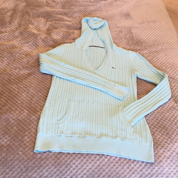Small blue Vineyard Vines hooded sweater