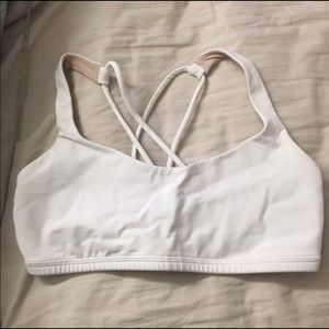 Lululemon free to be bra