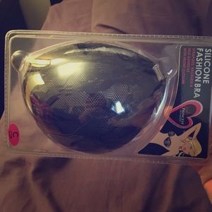 Strapless/backless self adhesive bra