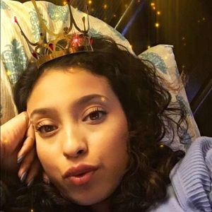 Meet your Posher, Caren