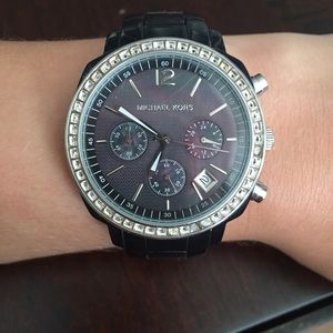 🔴SOLD🔴 Michael Kors MK5080 Black Watch