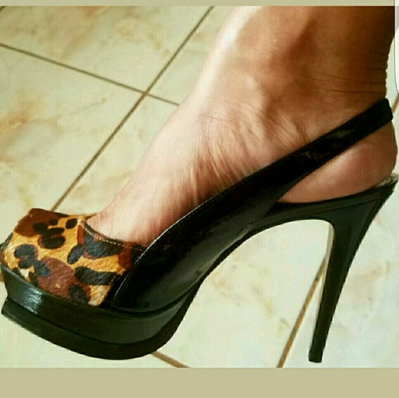 NEW! BEBE ZAHARA LEOPARD SEXY BLACK HEELS 7 SHOES