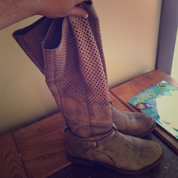 Bed Stu Italian boot really worn boots