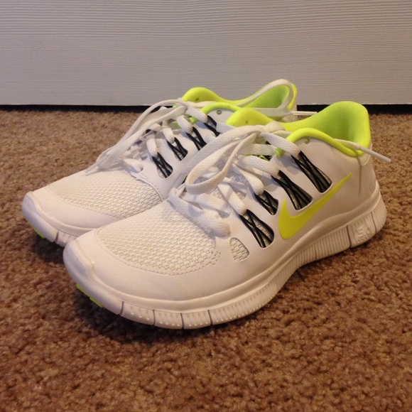 New Nike Free 5.0 Women's Size 6 never worn
