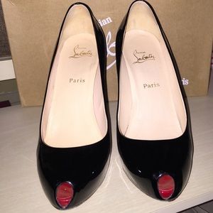 SALE!Christian Louboutin EUC open toe black patent
