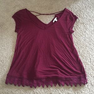 Cute AEO Burgundy Shirt!