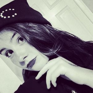 Meet your Posher, Kyra