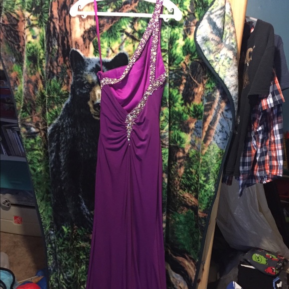Dress - Picture 2 of 3