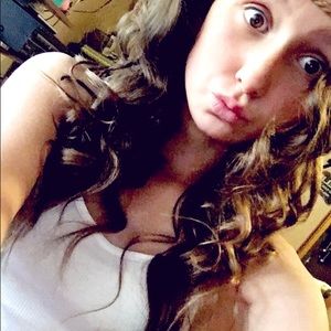 Meet your Posher, Lexi