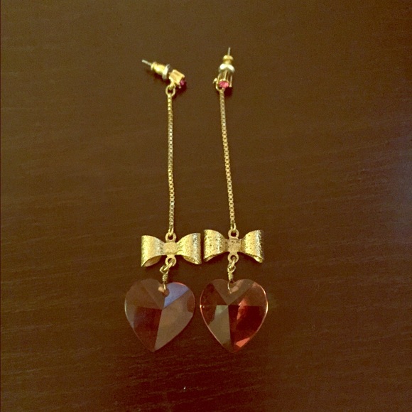Betsy Johnson Chrystal heart earrings