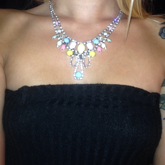 Multi colored necklace