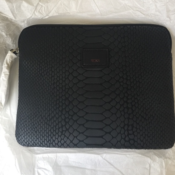 Tumi iPad covers😍😍