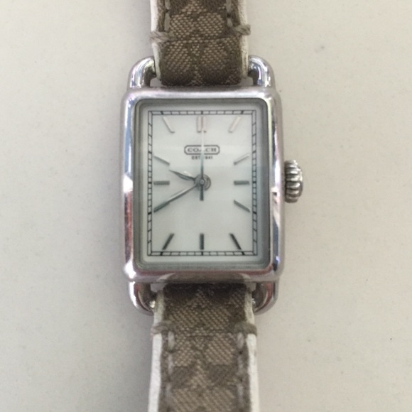 Coach Watch - Picture 2 of 4