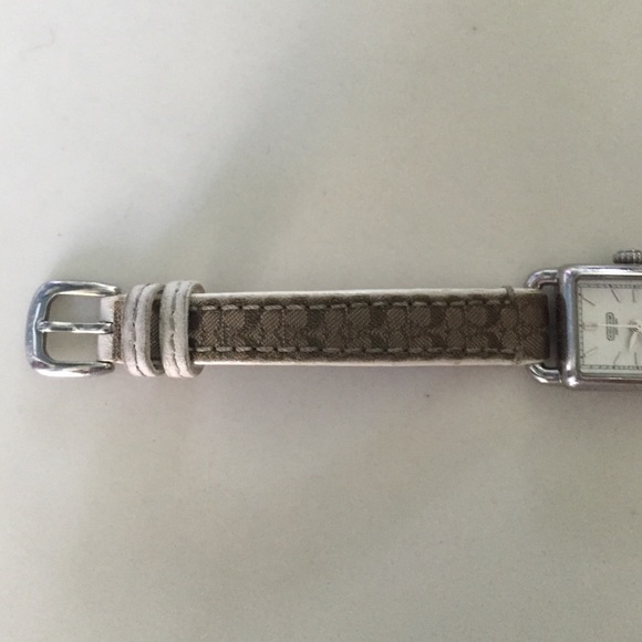 Coach Watch - Picture 3 of 4