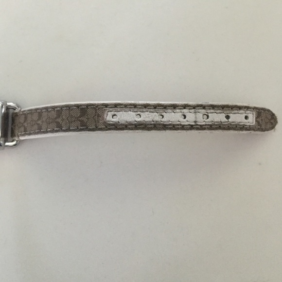 Coach Watch - Picture 4 of 4