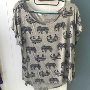 gray and blue elephant shirt