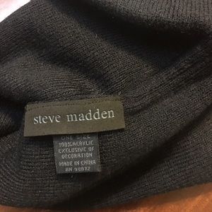 ❌❌SOLD❌❌Steve Madden OS Selfie Beanie