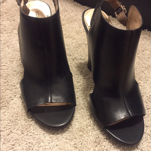 Peep toes wedges