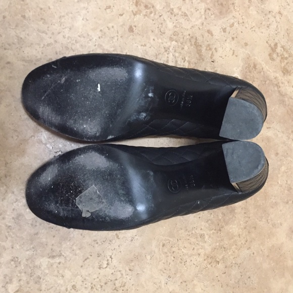 Chanel - Picture 3 of 4