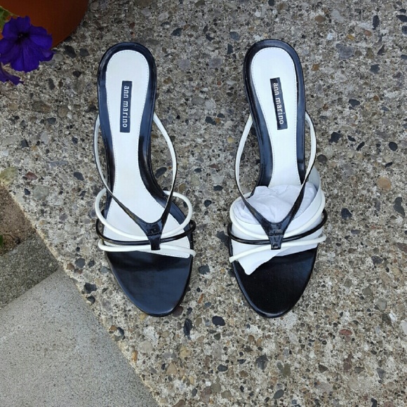 🦄MAKE AN OFFER! 🦄 NEW Ann Marino slide!