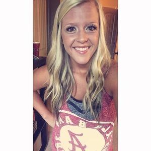 Meet your Posher, Kayla