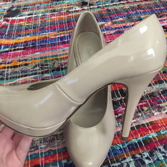 🌱nude heels🌱 - Picture 3 of 3