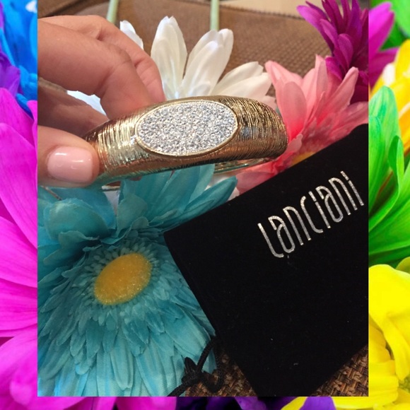 ⚡️Lanciani Gold and rhinestone bangle bracelet ⚡️