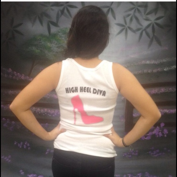 The diva 🎉 2 hours party sale 🎉 - Picture 3 of 3