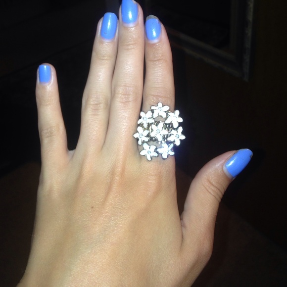 Flower ring