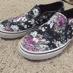 Vans slip on