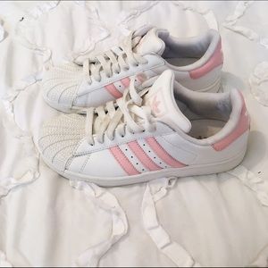 ADIDAS SUPERSTARS WITH PINK STRIPE