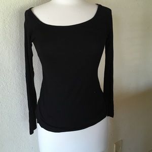 Long sleeve black shirt