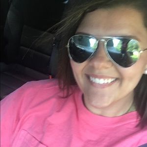 Meet your Posher, Caitlin