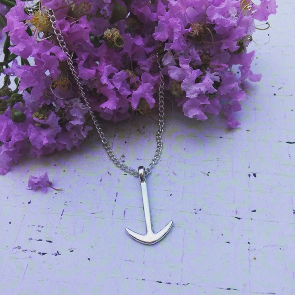 Anchor silver necklace