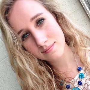 Meet your Posher, Cami